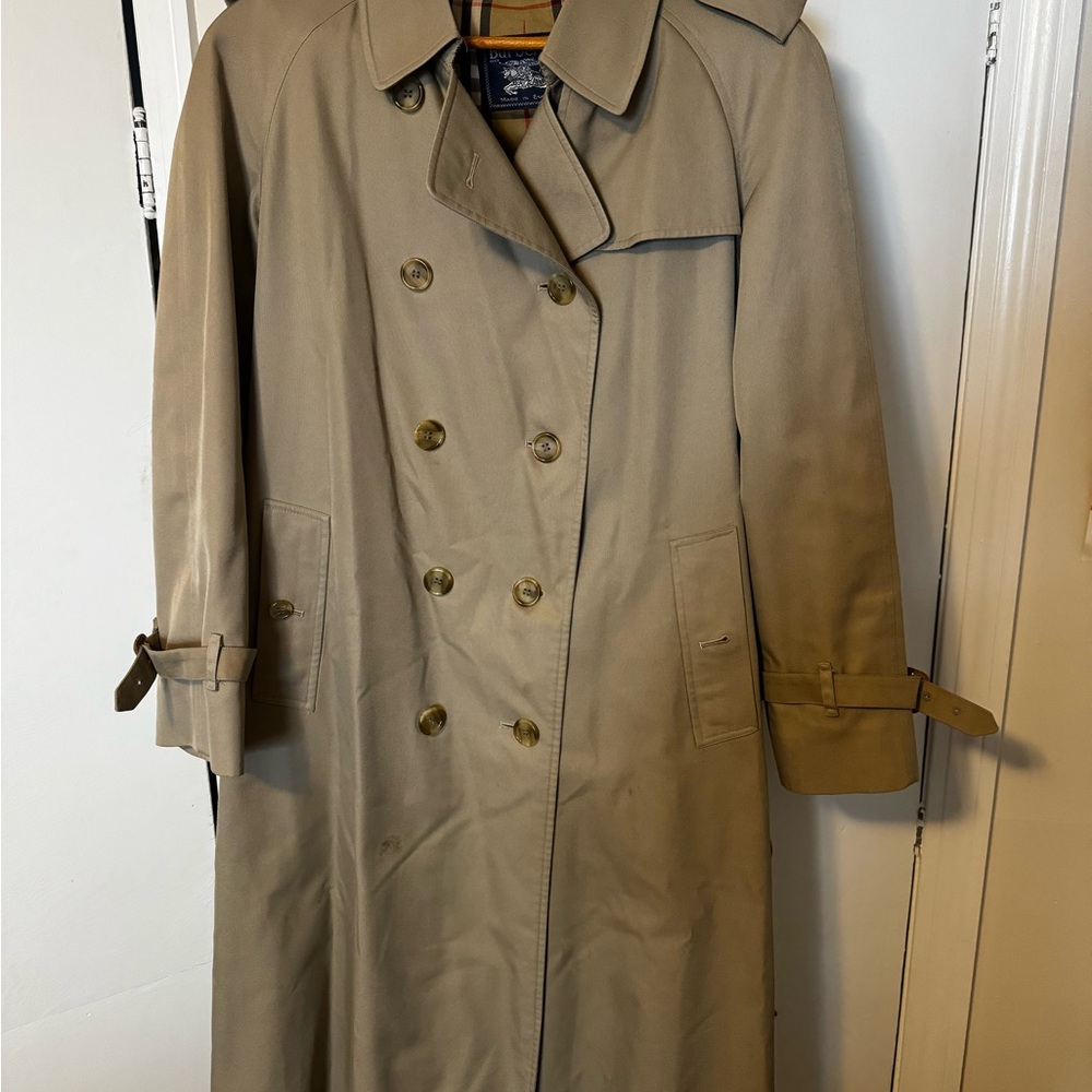 Burberrys Vintage Beige Trench Coat size 14 long